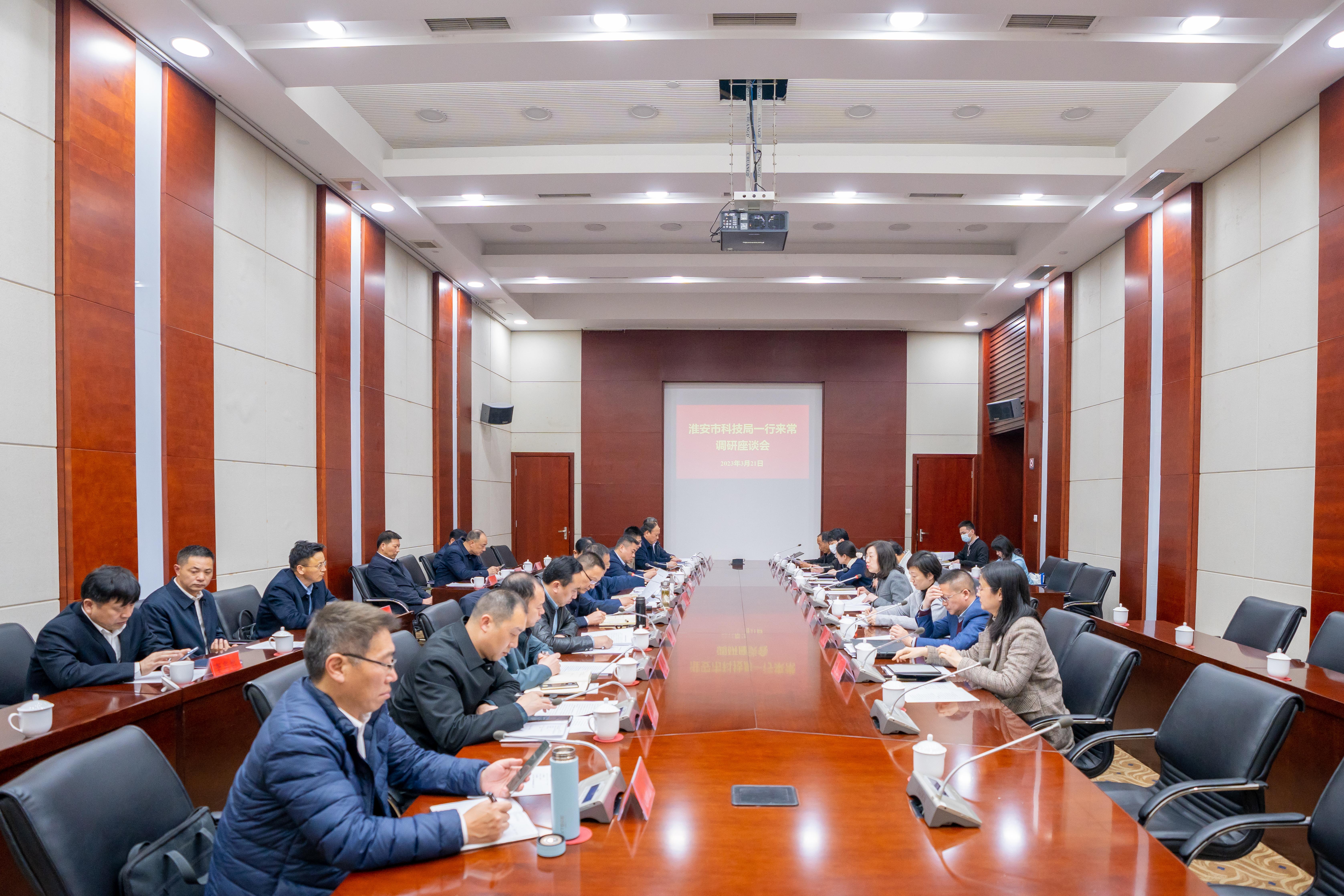 市科技局局长胡长青带队赴南京、常州考察学习