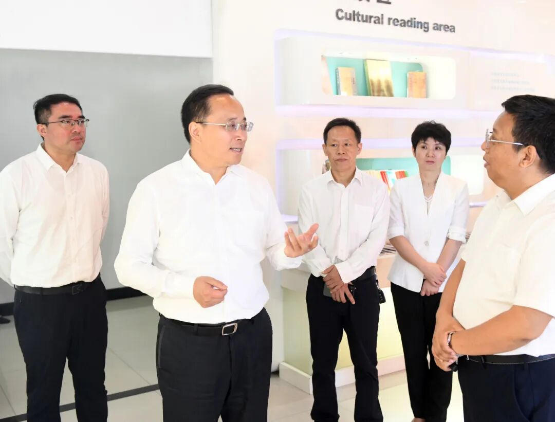 顾坤调研推进生物医药大健康产业高质量发展