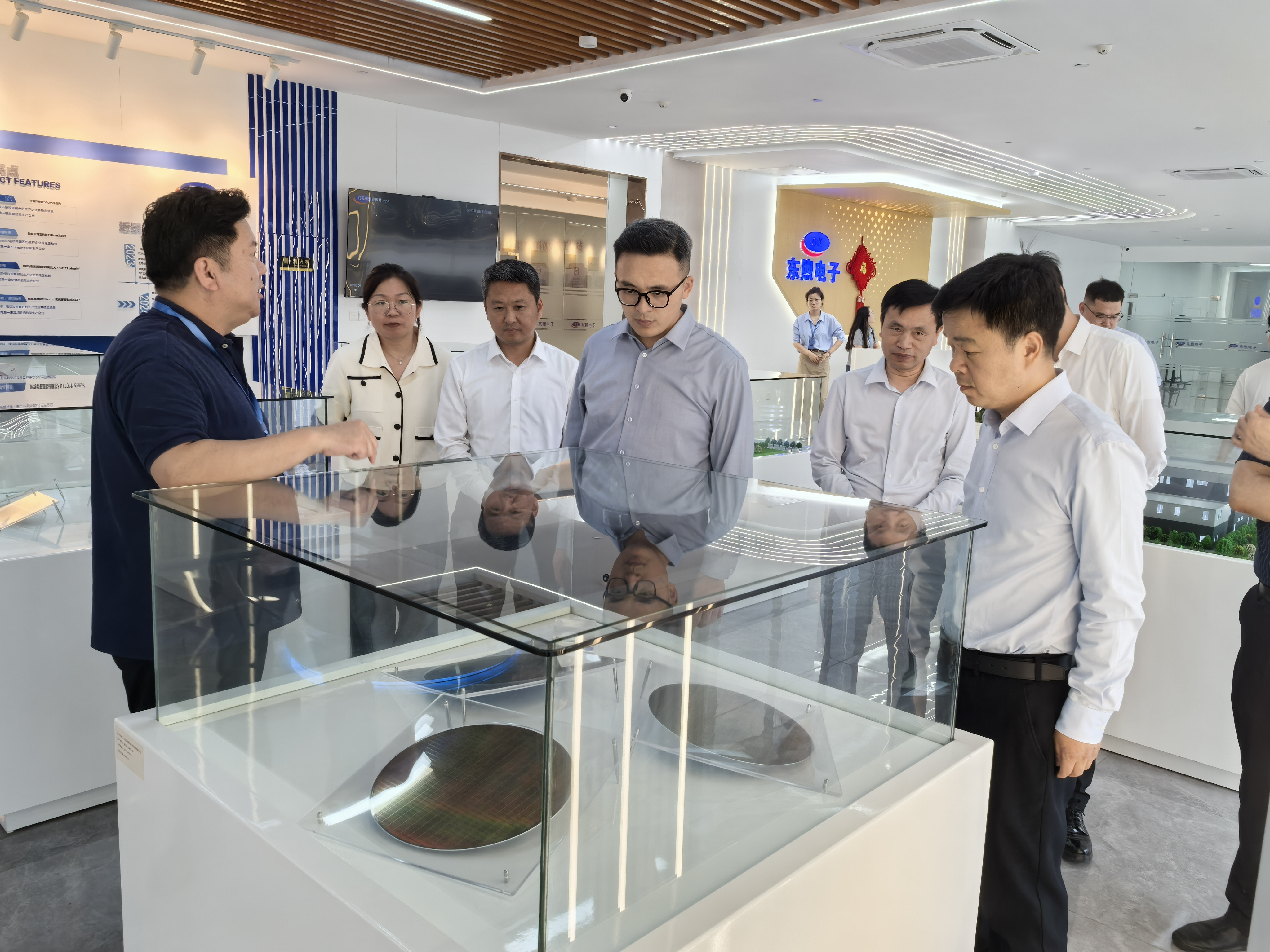 清风润企  护航发展——市科技局进链入企送服务、...